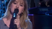 Used To Be Young(The Kelly Clarkson Show 24/01/11)